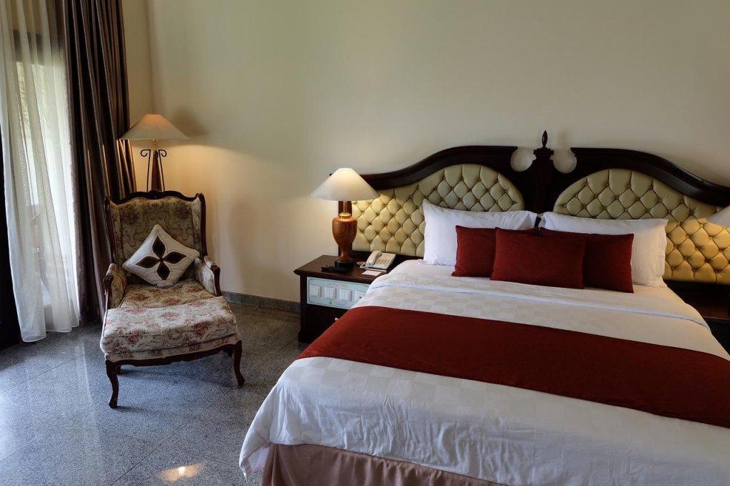 Puri Asri Hotel & Resort Magelang Exterior foto
