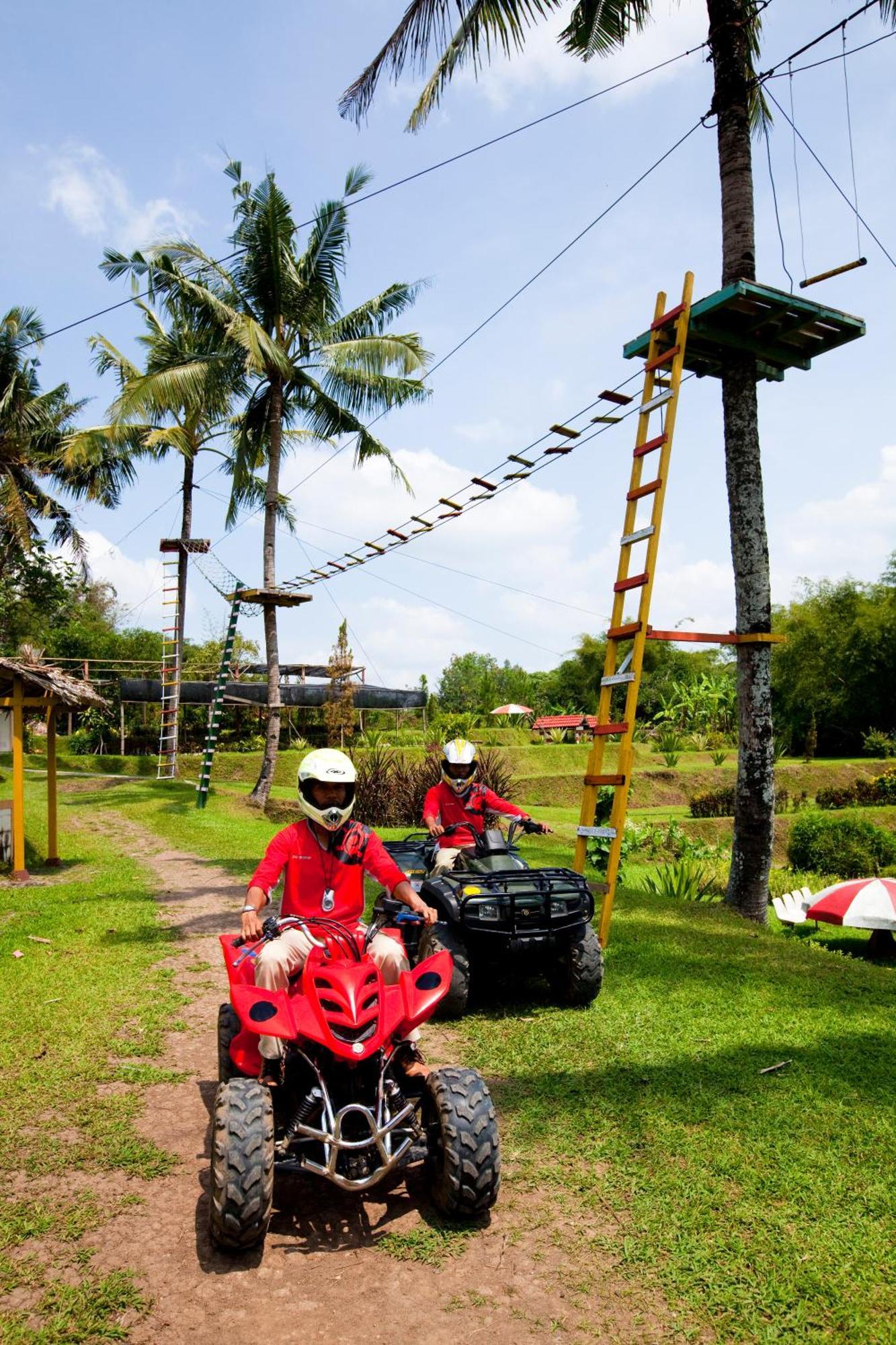 Puri Asri Hotel & Resort Magelang Exterior foto
