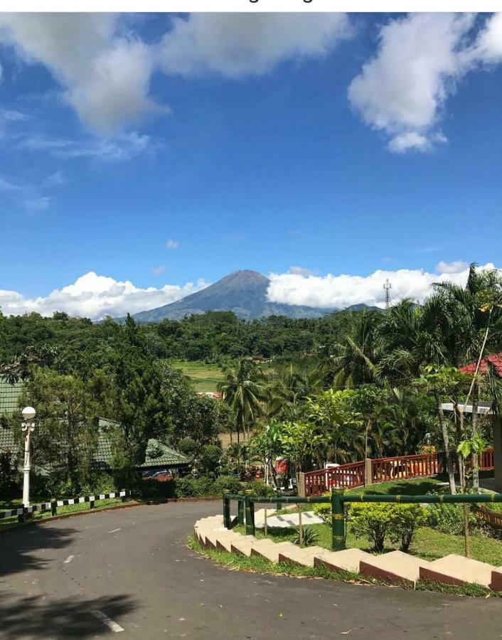 Puri Asri Hotel & Resort Magelang Exterior foto